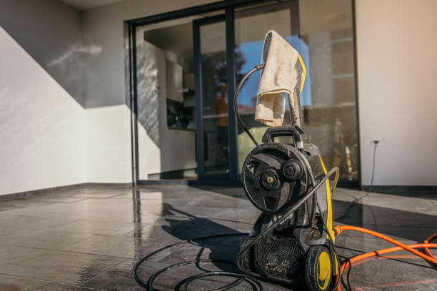 Animal Enclosure Cleaning in Indian Wells, CA